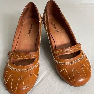 Dollhouse Embroidered Leather MaryJane Wedges Size 9